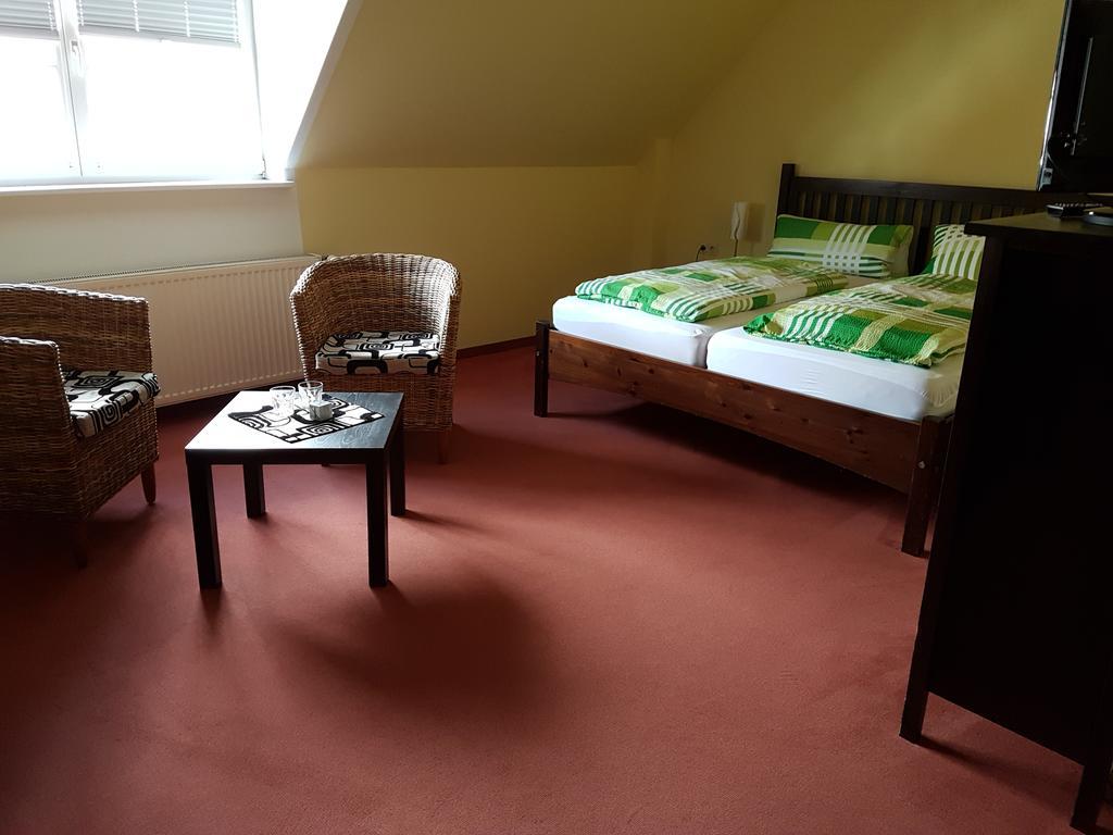 Hotel Zum Schwanen Leimen  Bagian luar foto