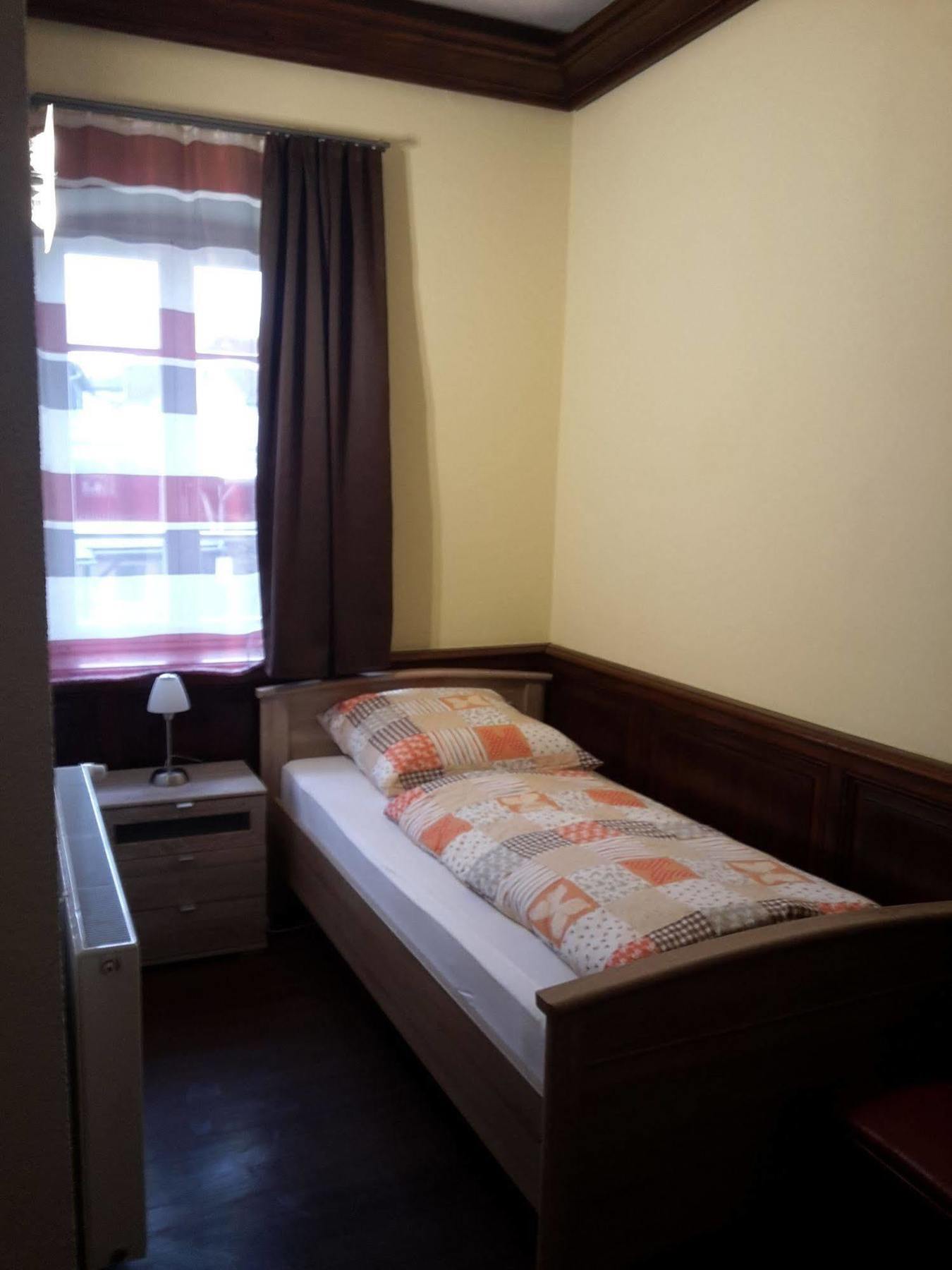 Hotel Zum Schwanen Leimen  Bagian luar foto
